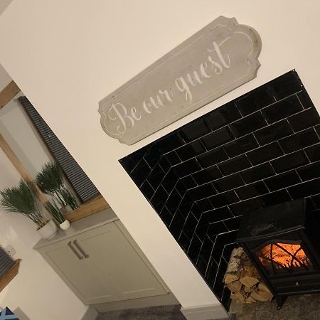 Wilton  Cosy Cottage In Redcar - Workstays Uk מראה חיצוני תמונה